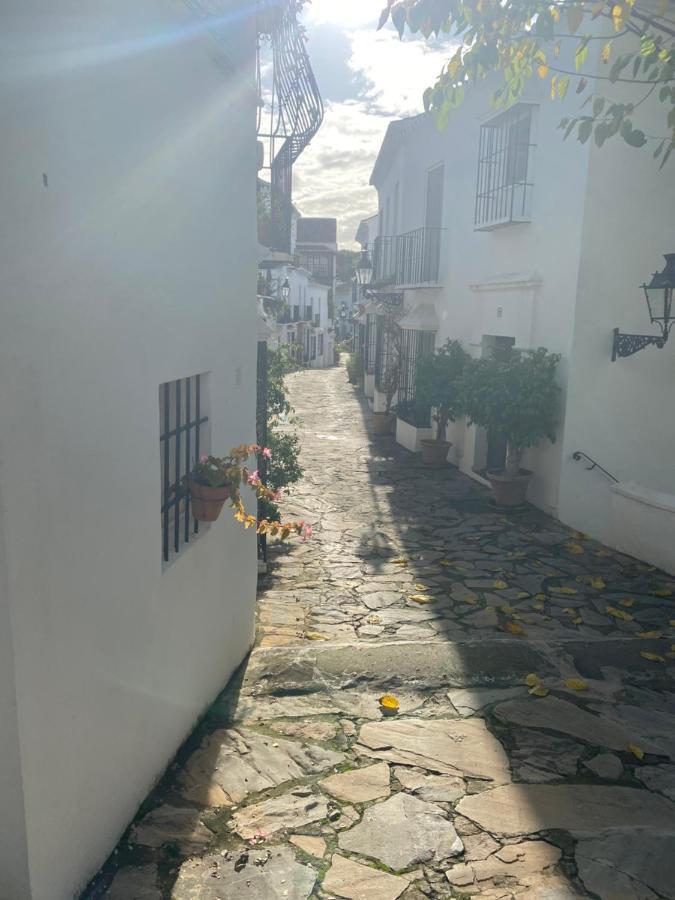 Pueblo Andaluz Marbella Club Btq Apt Apartment ภายนอก รูปภาพ